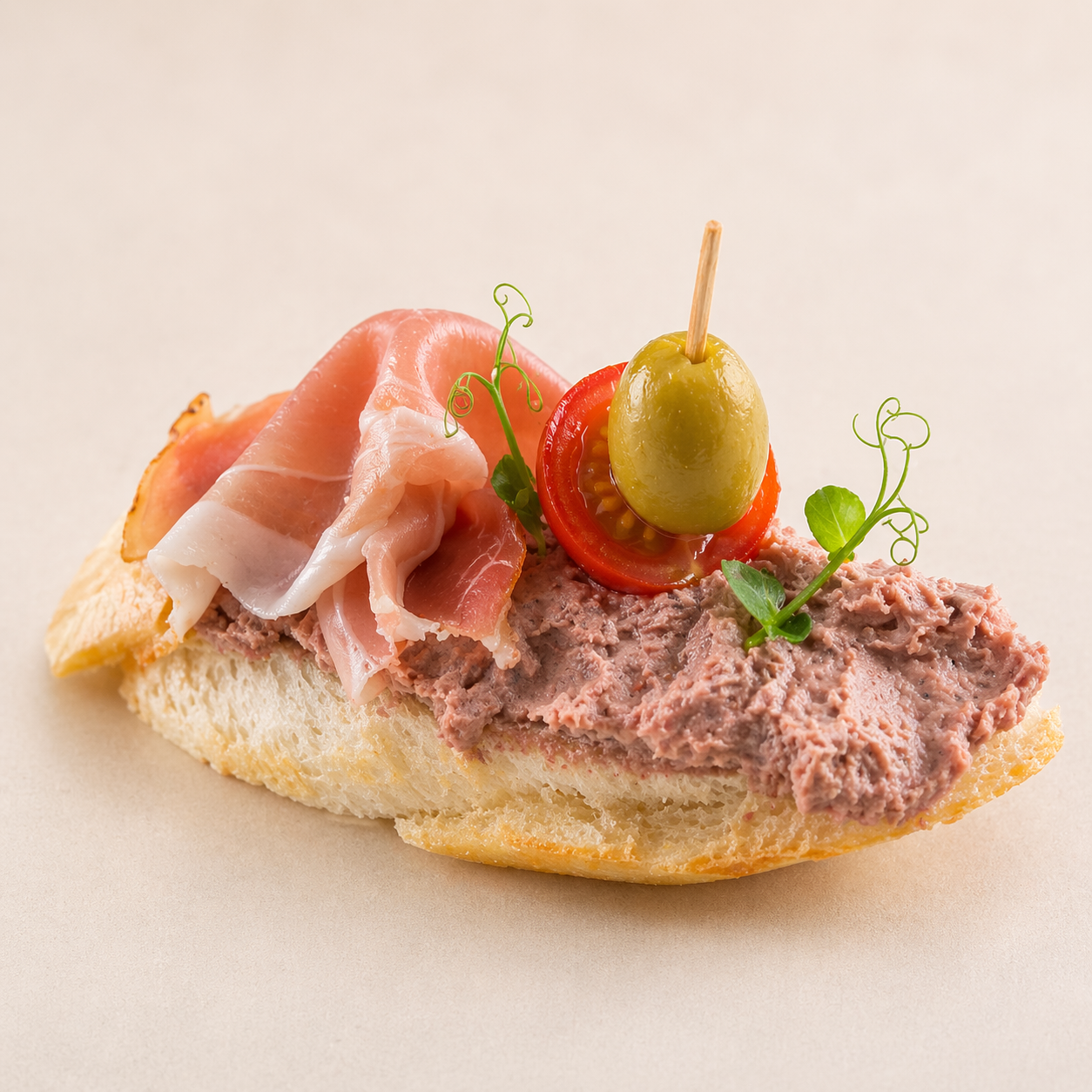 Kanapka pečeňová so schwarzwaldskou šunkou