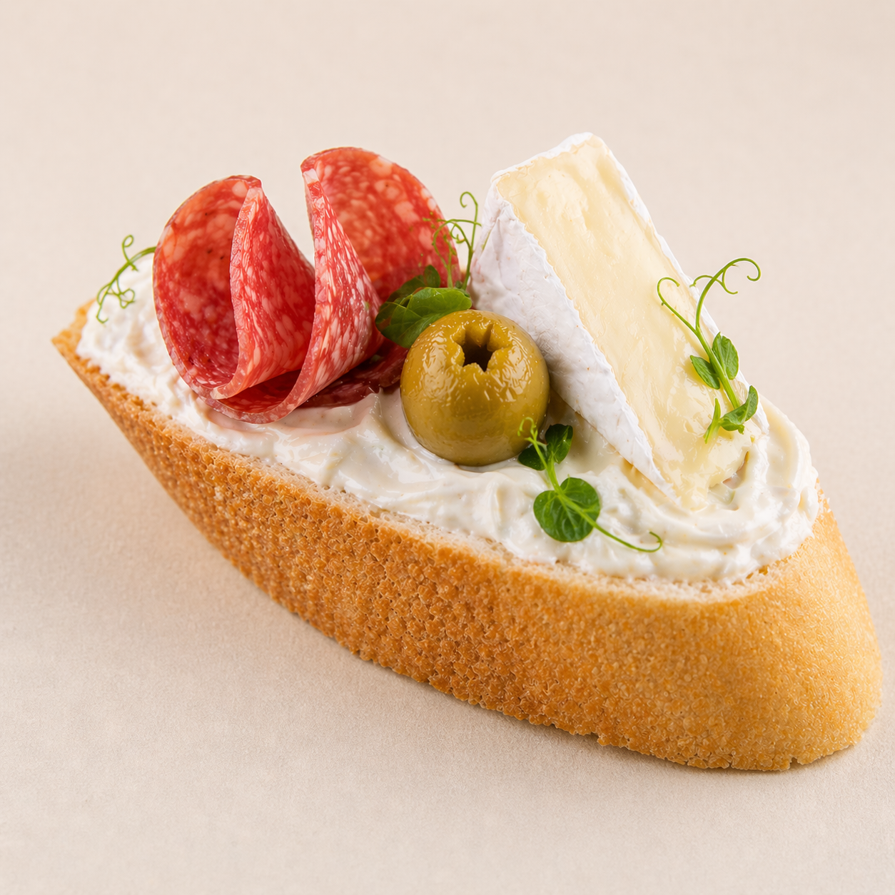 Kanapka smotanová s camembertom