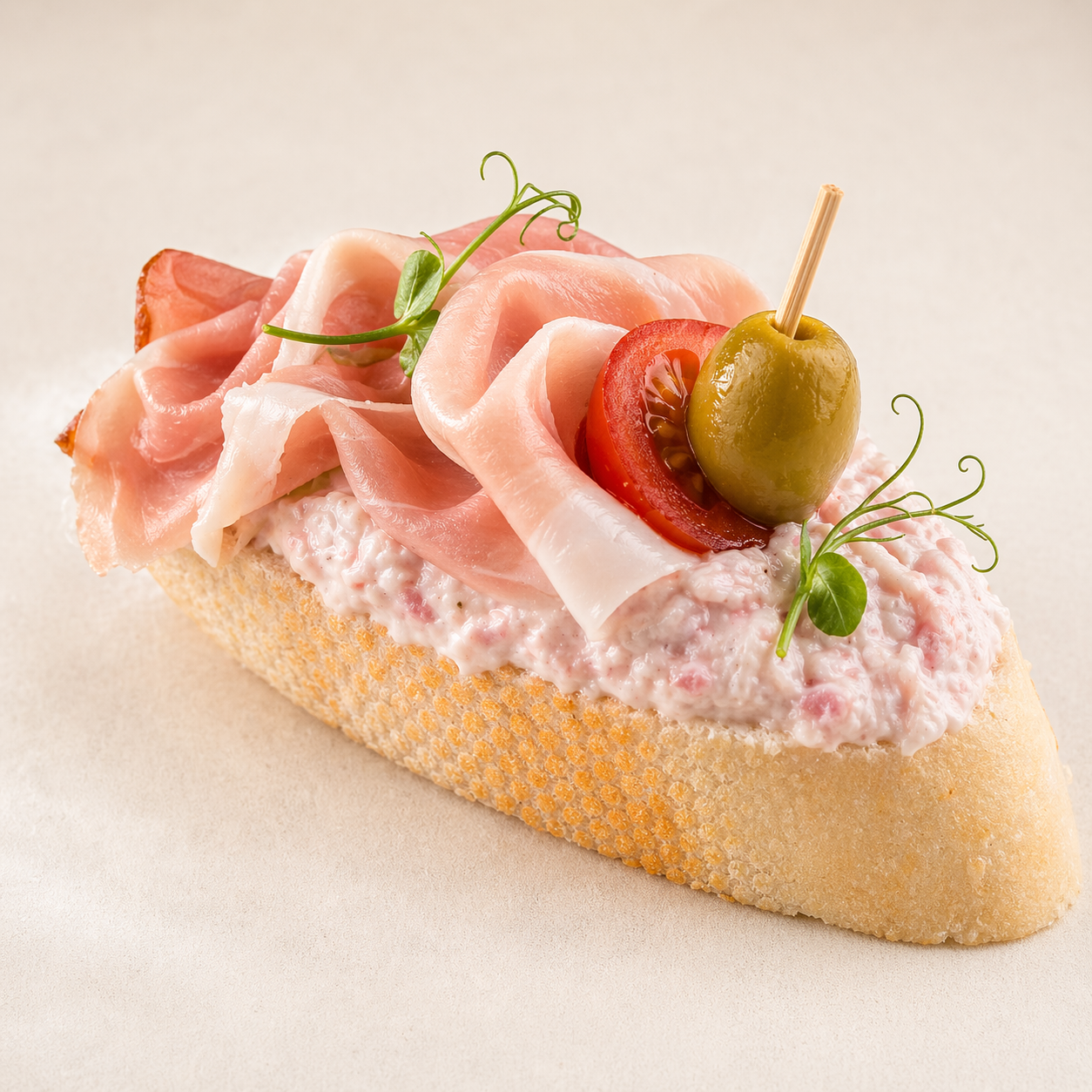 Kanapka šunková so schwarzwaldskou šunkou