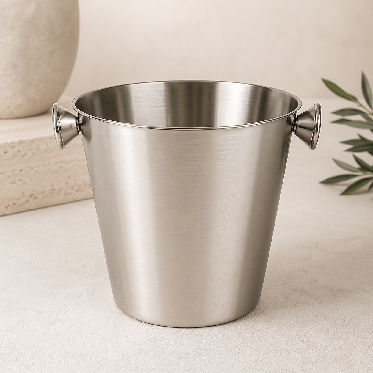 Chladiaca nádoba na sekt